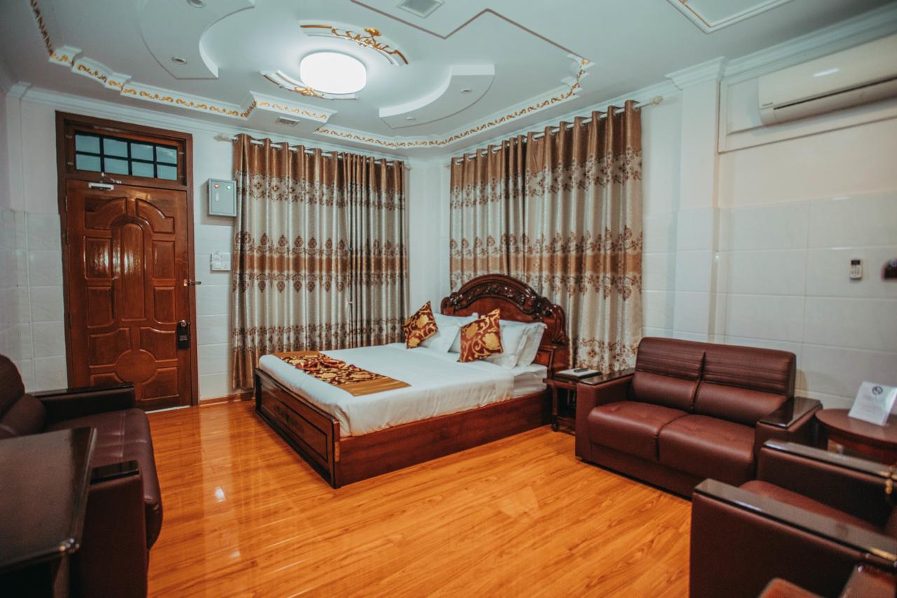 Amber Palace Hotel Myitkyinā Exterior photo